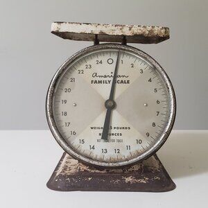 American Family Antique Vintage Rustic Farmhouse Collectable 25lb Scale